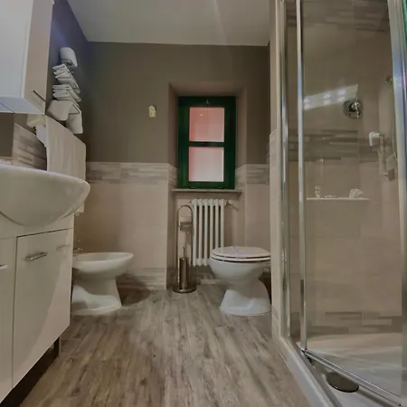 ホテル Rainero 3*