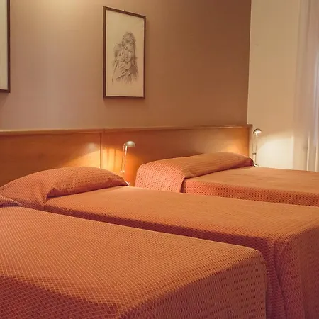 Rainero ホテル アスティ